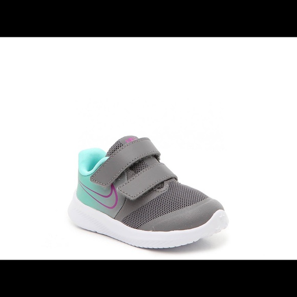 Nike Other - Nike star runner sneakers, NWT